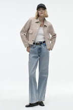 Zacht Ecru Jasje met knopen en zakken